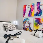 La Perla Sul Apartment *